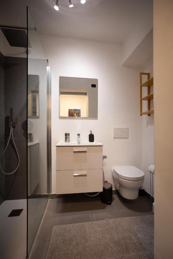 Via Calefati Land Apartment Bari Exterior photo
