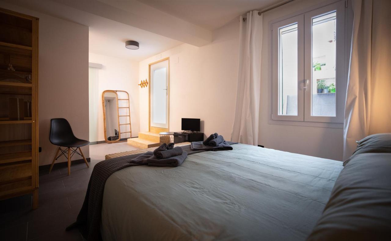 Via Calefati Land Apartment Bari Exterior photo